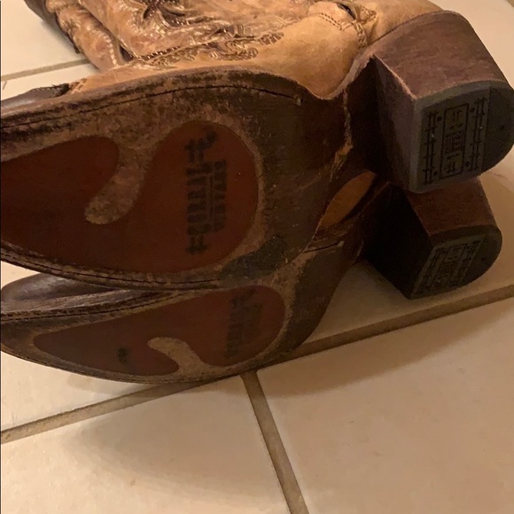 Vintage tan and brown corral boots - Picture 4 of 7